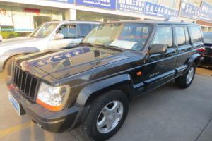 合肥包河區(qū)二手車(chē)選購(gòu)指南 探訪(fǎng)寶匯車(chē)行，解讀二手吉普切諾基2700